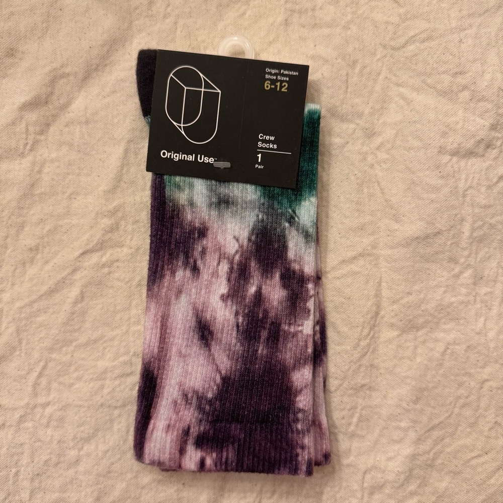 Original Use Purple and Green Casual Crew Socks
